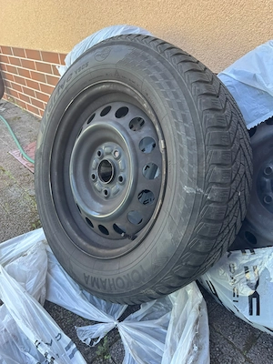 Roți iarnă (jante tablă + cauciucuri) 3 bucăți - R16 95 H - imagine 4