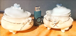 Pereche de Miniaturi din Porțelan Coajă de Ou, Sidefat & Marcat Manual