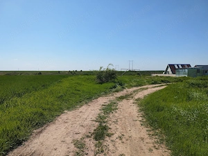 Vand teren intravilan VADU ANEI