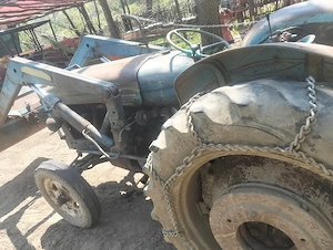 Vând tractor 