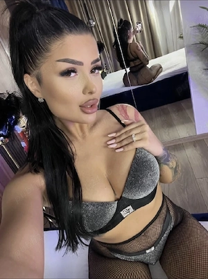 Mirabela party uri (accept și cupluri și deplasare