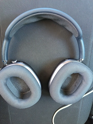 Apple Airpods max 2023