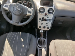 Opel corsa an 2009 benzina 1.2 klima 108000 km carte service  - imagine 8