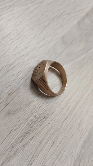 Ghiul vechi din alama