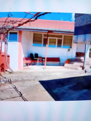 Vând casă, Sat Peri, Comuna Husnicioara, Jud. Mehedinți 