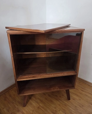 Mobilier vitrina suport televizor