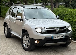 Dacia DUSTER 4x4 an 2013-1.5 Diesel-EURO 5-Dotari PLUS-Super INGRIJIT - imagine 4
