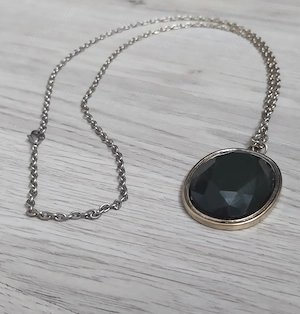 Colier cu piatra vintage