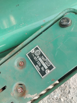 mașina de cusut  - imagine 3