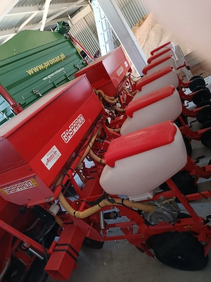 Se vinde următoarele utilaje agricole  - imagine 2