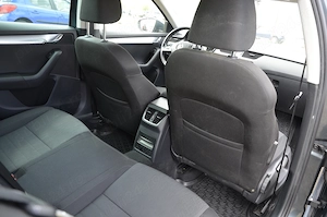 primul proprietar, vind Skoda Octavia III  - imagine 3