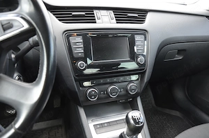 primul proprietar, vind Skoda Octavia III  - imagine 8