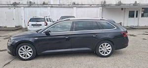 Skoda Superb - imagine 2