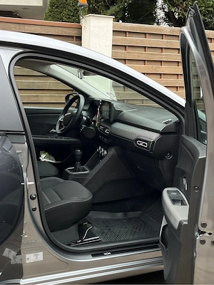 Dacia Logan 2025 XX 1.0Eco-G 100cp GPL DE FABRICA 19.000KM! Primul proprietar de nouă - imagine 6