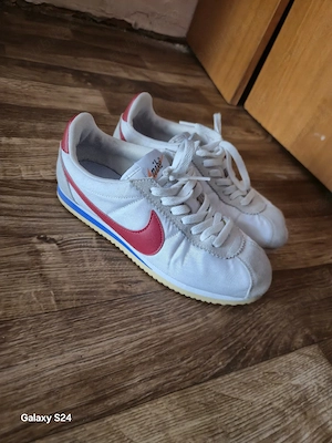 De Vanzare Adidas Sport Nike  Clasic Cortez alb Varsity Rosu Royal Forrest Gump        Adidasii sunt