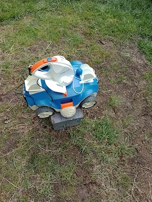 Robot de curățare piscină Bestway Flowclear Aquatronix