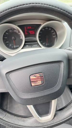 Vând Seat Ibiza 2010 - imagine 6