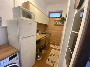 Spatiu- garsonieră lângă plajă, Faleză Nord - imagine 2