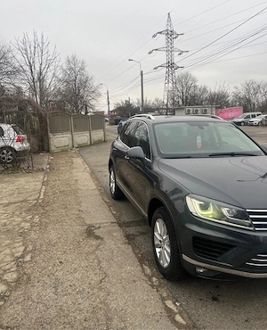 Vand Touareg 2015 -12500 euro  - imagine 3