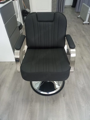 Vand scaun de frizerie model Gabbiano Rufo pret 1000 lei neg. - imagine 2