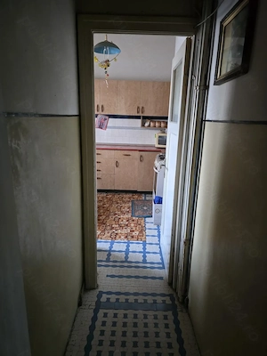 Proprietar direct: Apartament 4 camere în casă naționalizată Ploiești