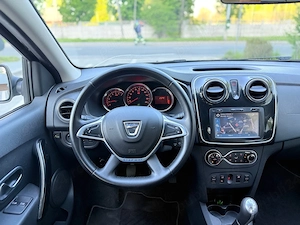 Dacia Sandero Stepway Black&White 0.9 TCe+ GPL 90cp - imagine 9