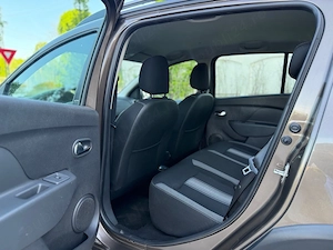 Dacia Sandero Stepway Black&White 0.9 TCe+ GPL 90cp - imagine 8