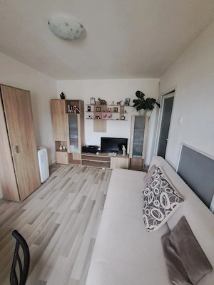 Vand apartament cu 2 camere in zona Grădiște lângă sc gen Aron Cotruș eta4 4 gen Aron Cotruș eta4 4 - imagine 4