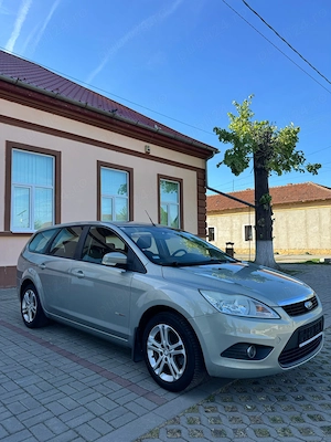 Ford Focus 1.6 Benzina - imagine 5