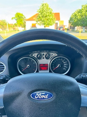 Ford Focus 1.6 Benzina - imagine 8