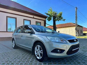 Ford Focus 1.6 Benzina