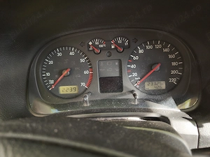 Vând VW GOLF 4 1.4 16 Stare Foarte Bună  - imagine 4