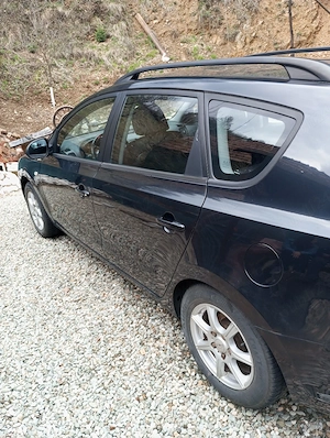 De vânzare Hyundai i30 mașină în bună stare de funcționare, benzina și GPL . - imagine 4