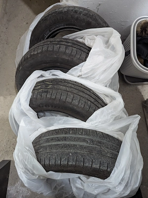 Vand 4 anvelope 195/65/15 vara Goodyear  - imagine 2