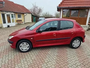 Mașină Peugeot 206 an 2003 motor 1.4 l  UNIC PROPRIETAR