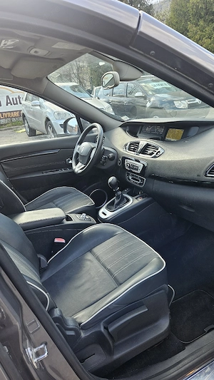 Renault Scenic  - imagine 4