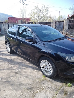 vand ford focus 2 înmatriculat ,stare bună de funcționare - imagine 4