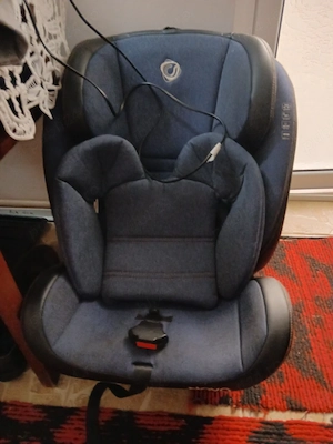 scaun de bebe ptr masina