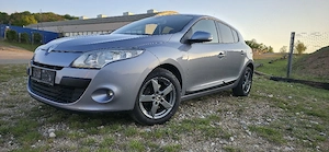 Renault Megane 1,5 DCI  110 CP - imagine 3