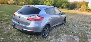 Renault Megane 1,5 DCI  110 CP - imagine 5