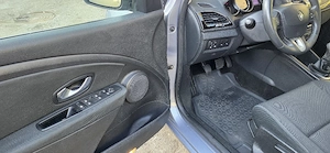 Renault Megane 1,5 DCI  110 CP - imagine 9