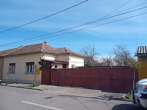 Casă cu teren 1070mp, zona Girocului