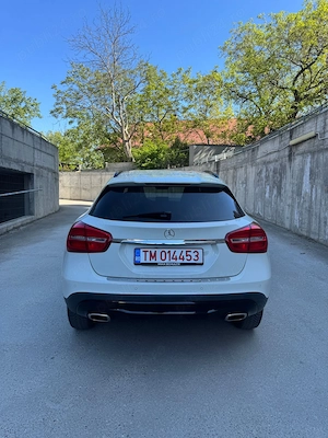 Mercedes-Benz GLA 180  benzină | 90.000 km | - imagine 5