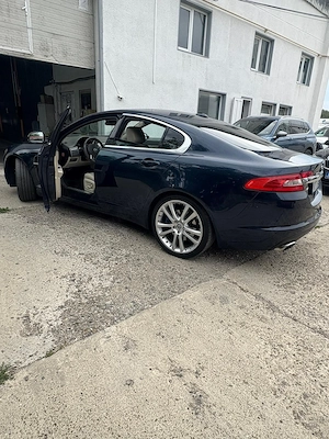 Jaguar XF 2010 BiTurbo 3.0L - imagine 5