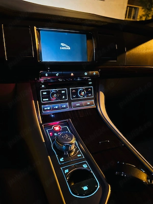 Jaguar XF 2010 BiTurbo 3.0L - imagine 10