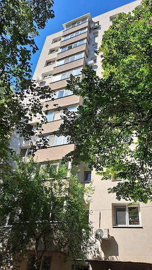 Proprietar închiriez Ap.2 cam. decomandat, Lujerului