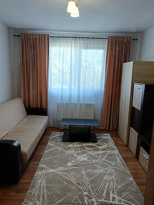 Închiriez garsonieră pe strada Cerna 