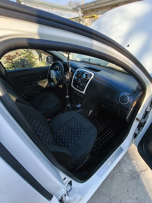 Dacia Logan - imagine 8
