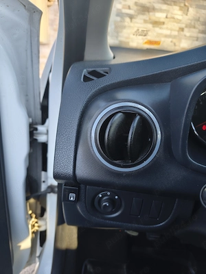 Dacia Logan - imagine 7