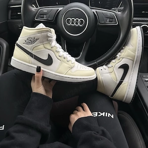 Pantofi Sport Air Jordan 1 Mid Coconut Milk- 100% originali